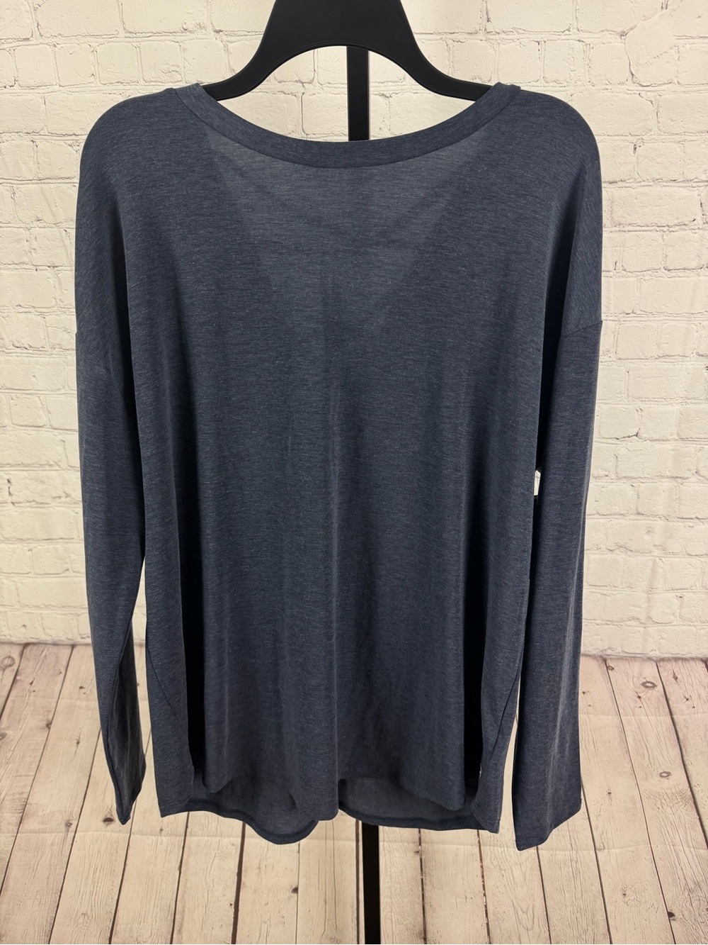 GapFit Breathe Lace-Up Open Back Long Sleeve Blue Activewear Top Size XL